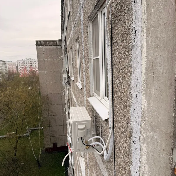 Установили инверторный кондиционер в 1 этап с прокладкой трассы в кабель-канале
